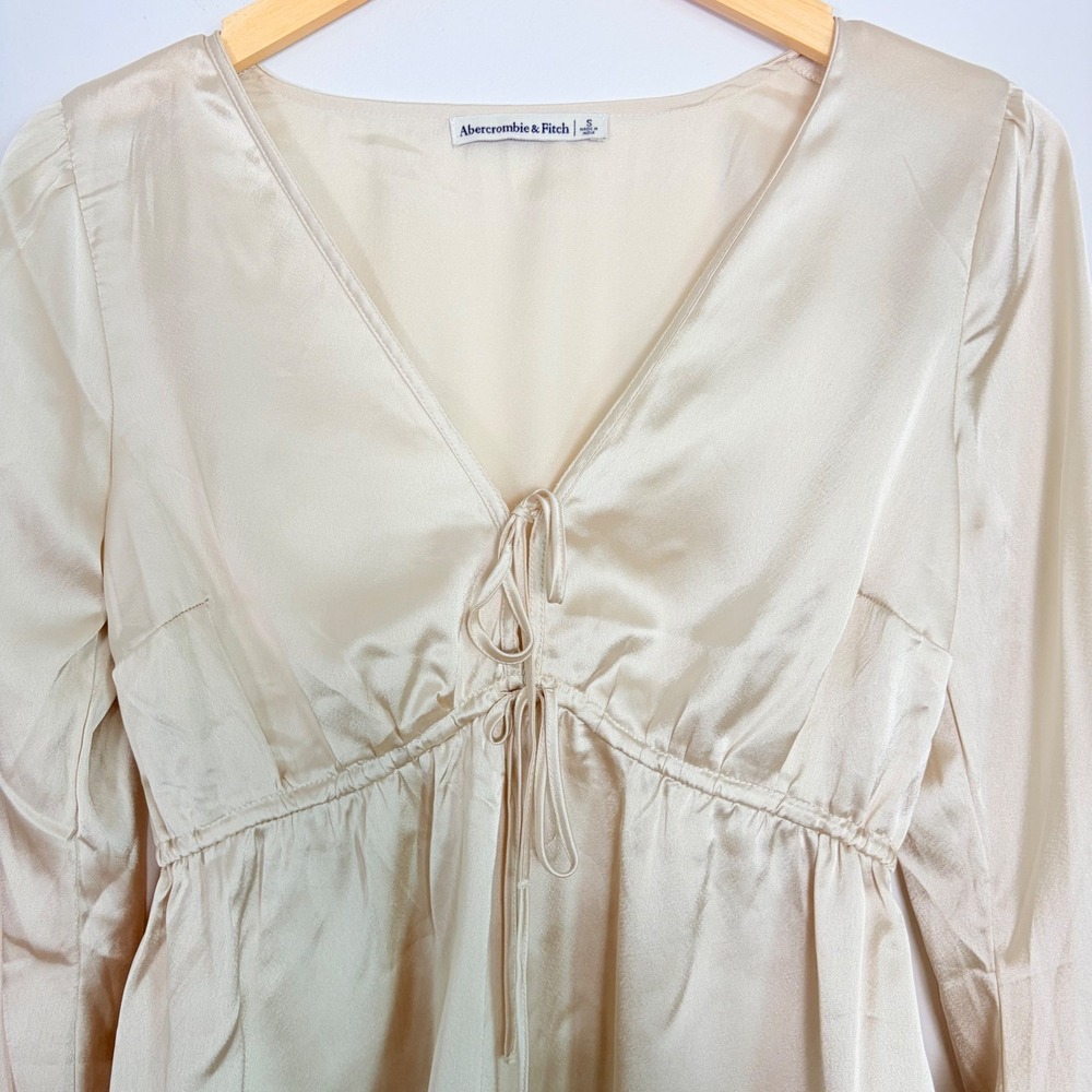 Abercrombie Fitch Satin Peplum Blouse Cream V Neck Long Sleeve Tie Front Small - Picture 3 of 6